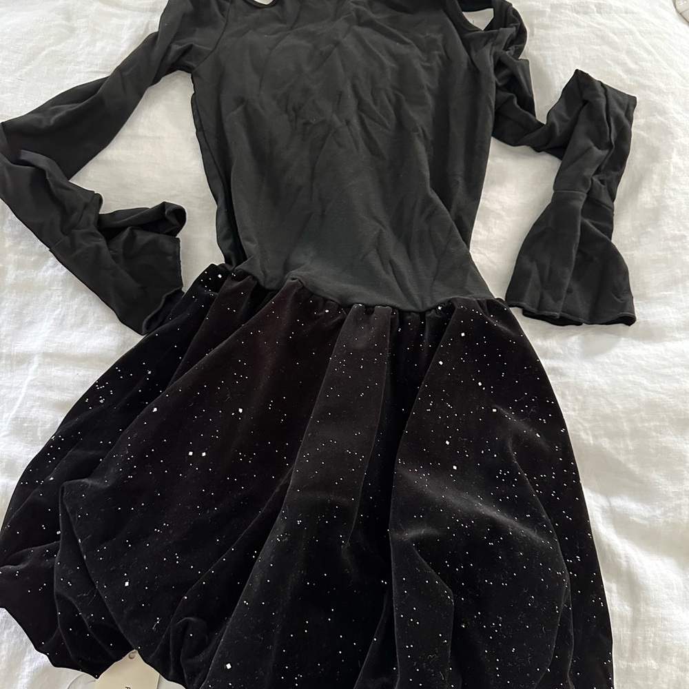 Black Velvet Starry Dress Commense